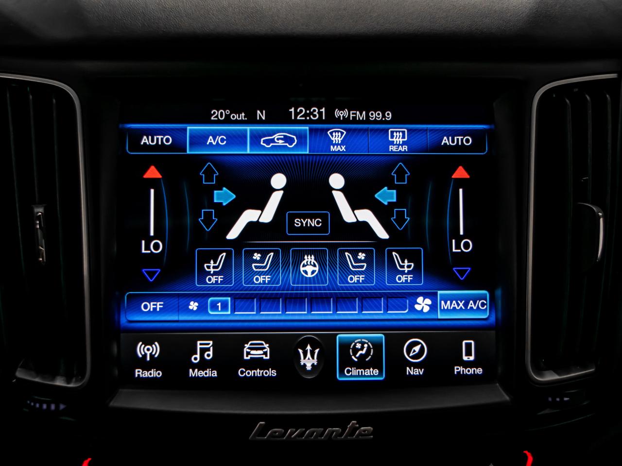 2019 Maserati Levante S GRANSPORT 3.0L BLIND SPOTS LOW KMS NAVI REAR CAM Photo