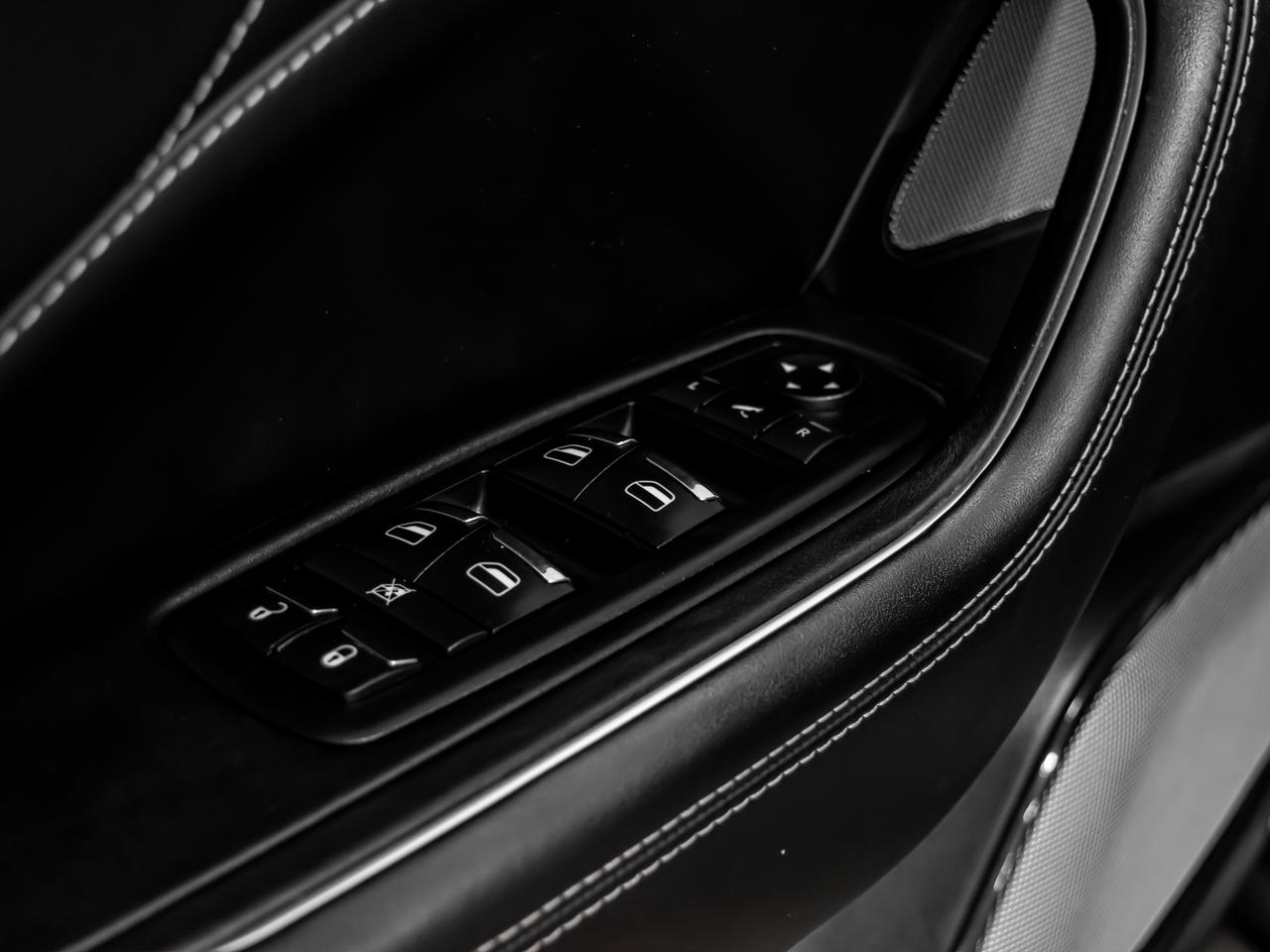 2019 Maserati Levante S GRANSPORT 3.0L BLIND SPOTS LOW KMS NAVI REAR CAM Photo