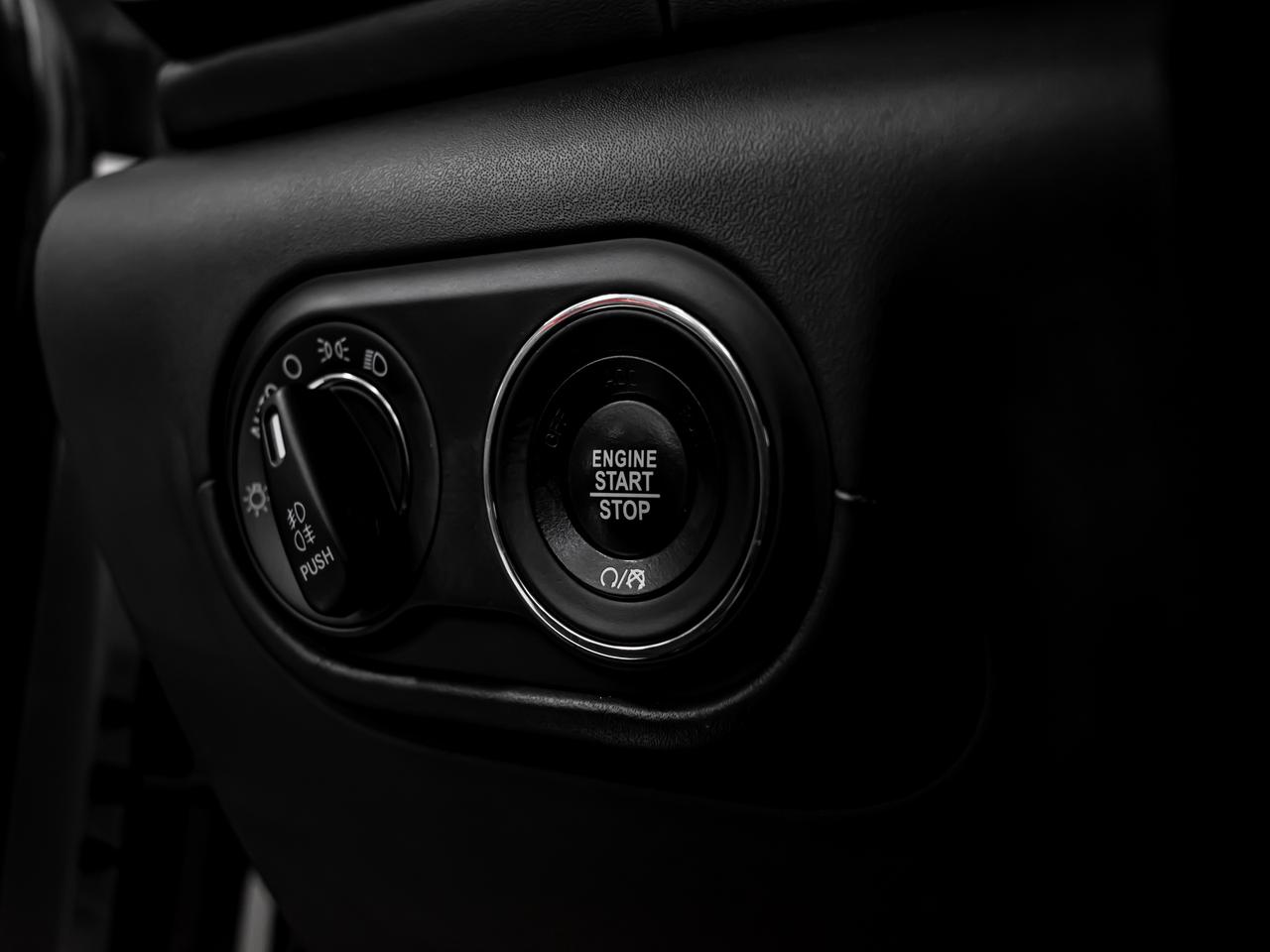 2019 Maserati Levante S GRANSPORT 3.0L BLIND SPOTS LOW KMS NAVI REAR CAM Photo