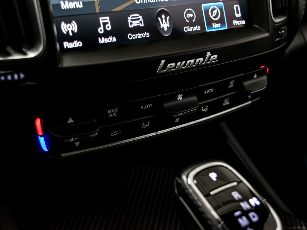 2019 Maserati Levante S GRANSPORT 3.0L BLIND SPOTS LOW KMS NAVI REAR CAM Photo