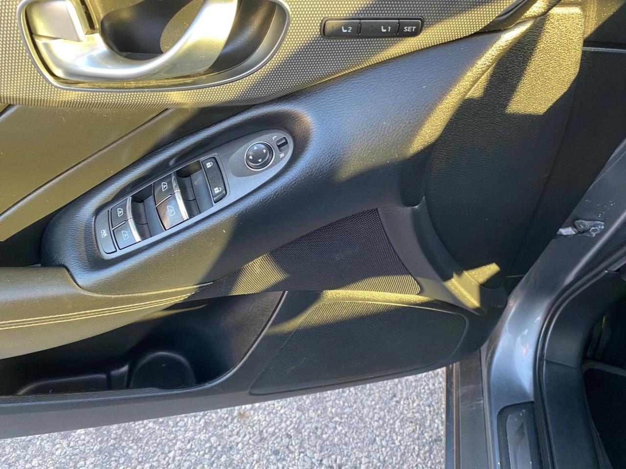 2016 Infiniti Q50 4dr Sdn 2.0t Photo