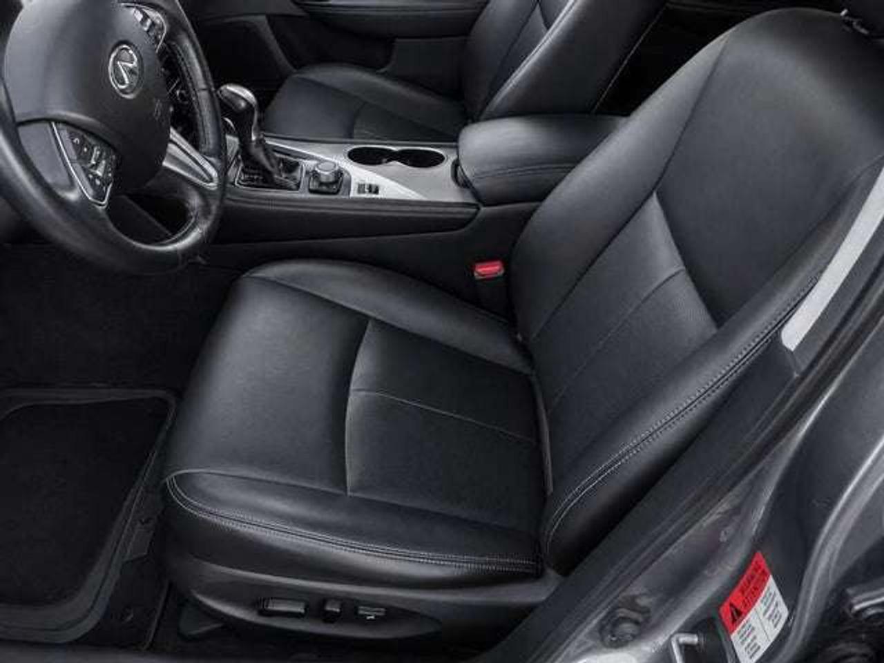 2016 Infiniti Q50 Premium Photo