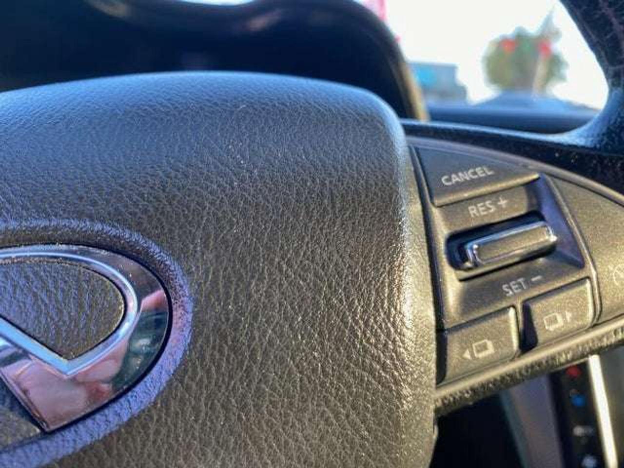 2016 Infiniti Q50 Premium Photo