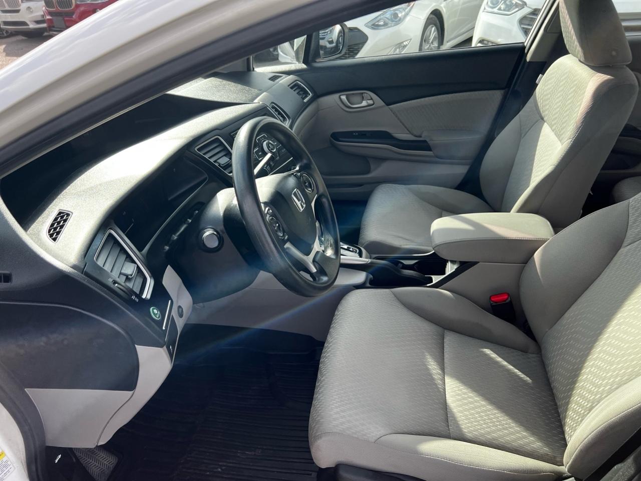 2015 Honda Civic 4dr Auto LX Photo