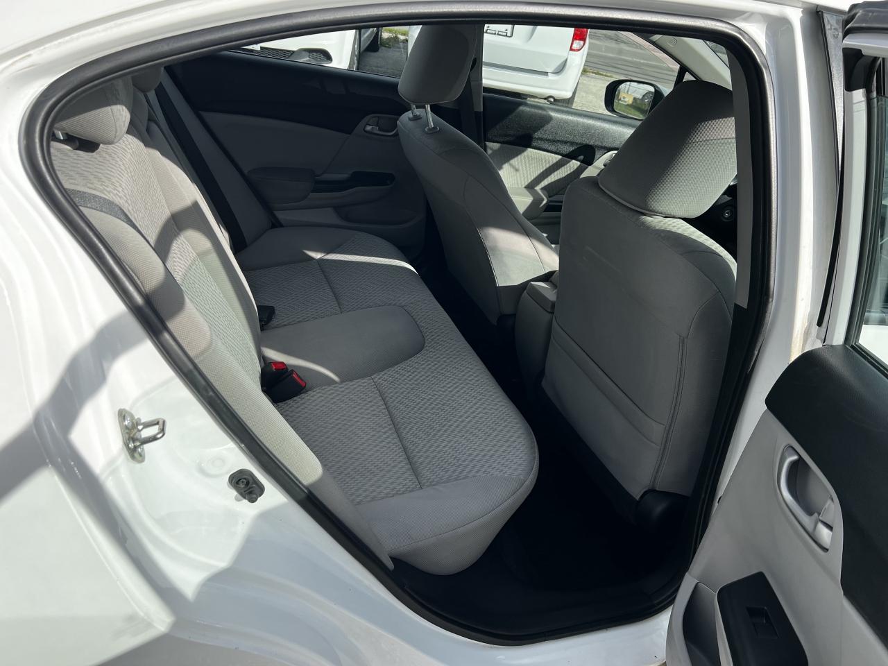 2015 Honda Civic 4dr Auto LX Photo