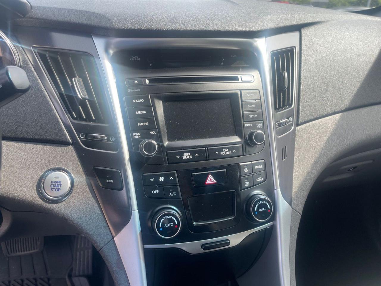 2015 Hyundai Sonata Hybrid 4dr Sdn Photo