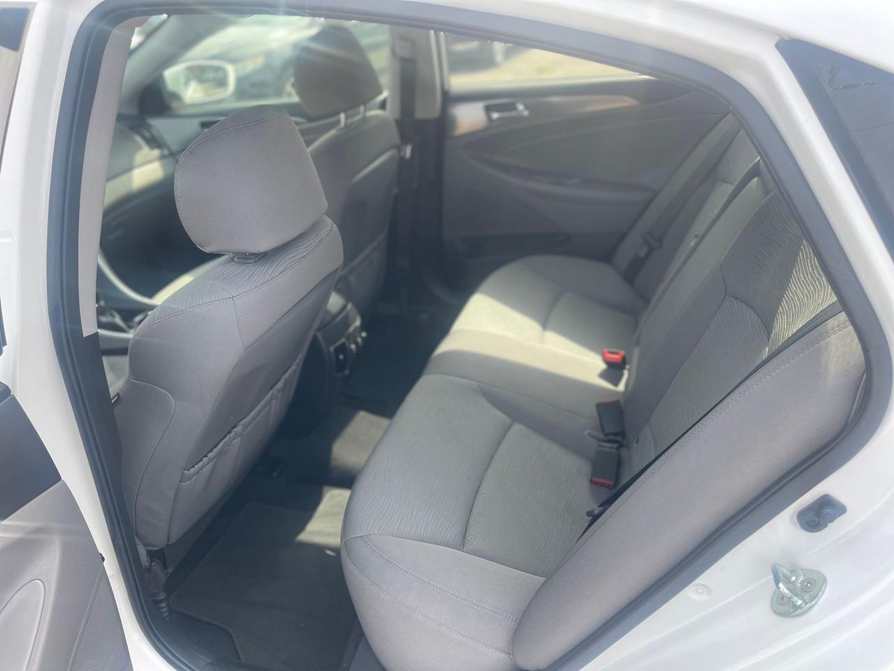 2015 Hyundai Sonata Hybrid 4dr Sdn Photo