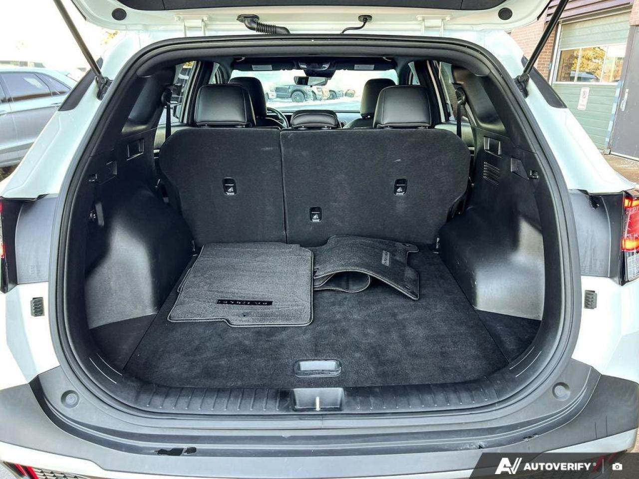 2023 Kia Sportage ONE OWNER   LEATHER   NAV Photo