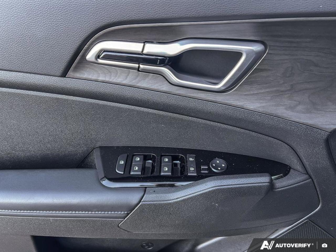 2023 Kia Sportage ONE OWNER   LEATHER   NAV Photo