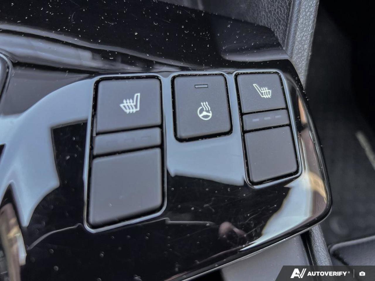 2023 Kia Sportage ONE OWNER   LEATHER   NAV Photo