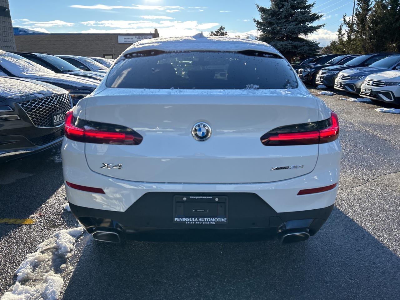 2025 BMW X4 HEADS UP DISPLAY, CARPLAY, PANOROOF,AMBIENT LIGHTS Photo