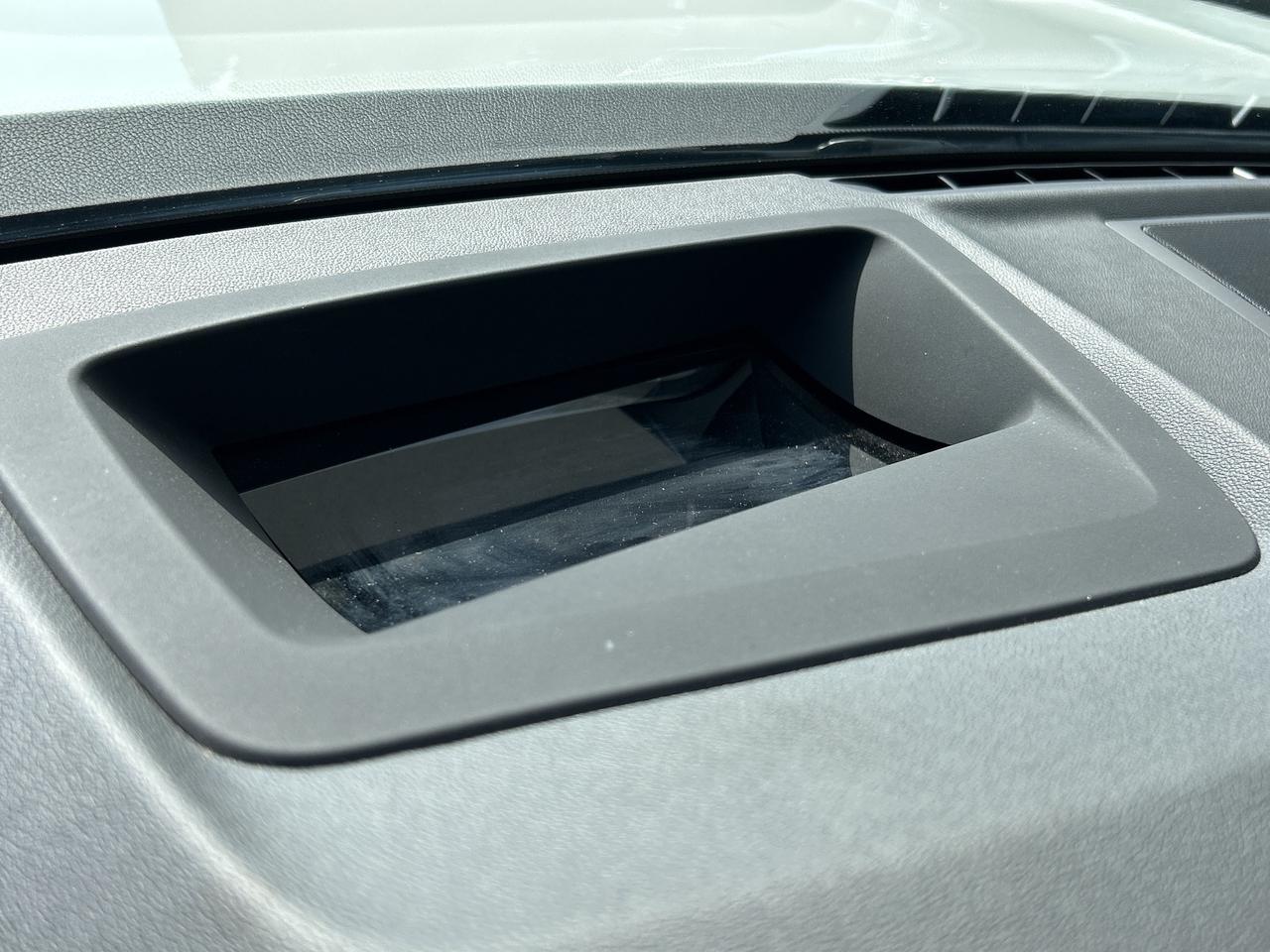 2025 BMW X4 HEADS UP DISPLAY, CARPLAY, PANOROOF,AMBIENT LIGHTS Photo2