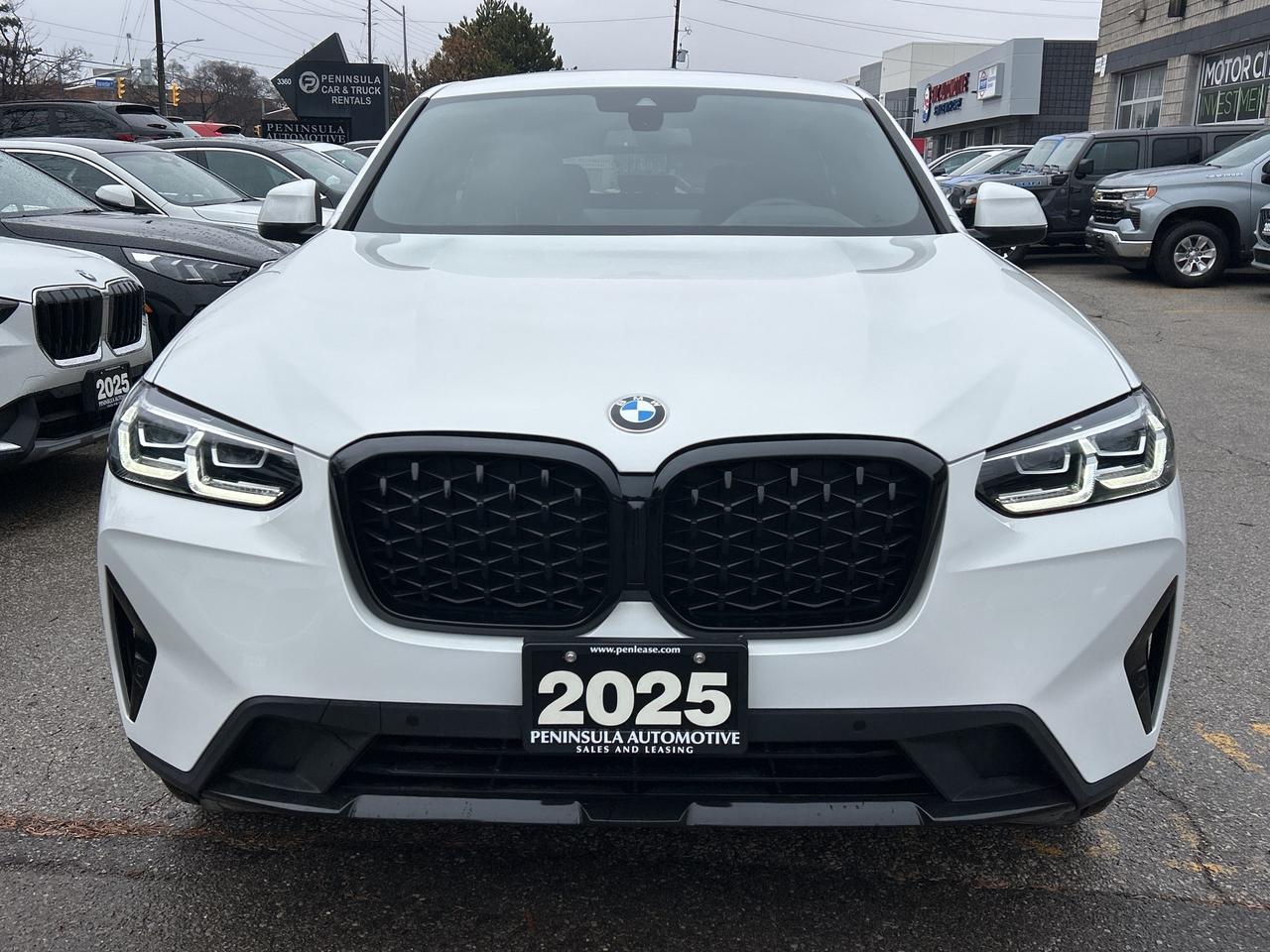 2025 BMW X4 HEADS UP DISPLAY, CARPLAY, PANOROOF,AMBIENT LIGHTS Photo