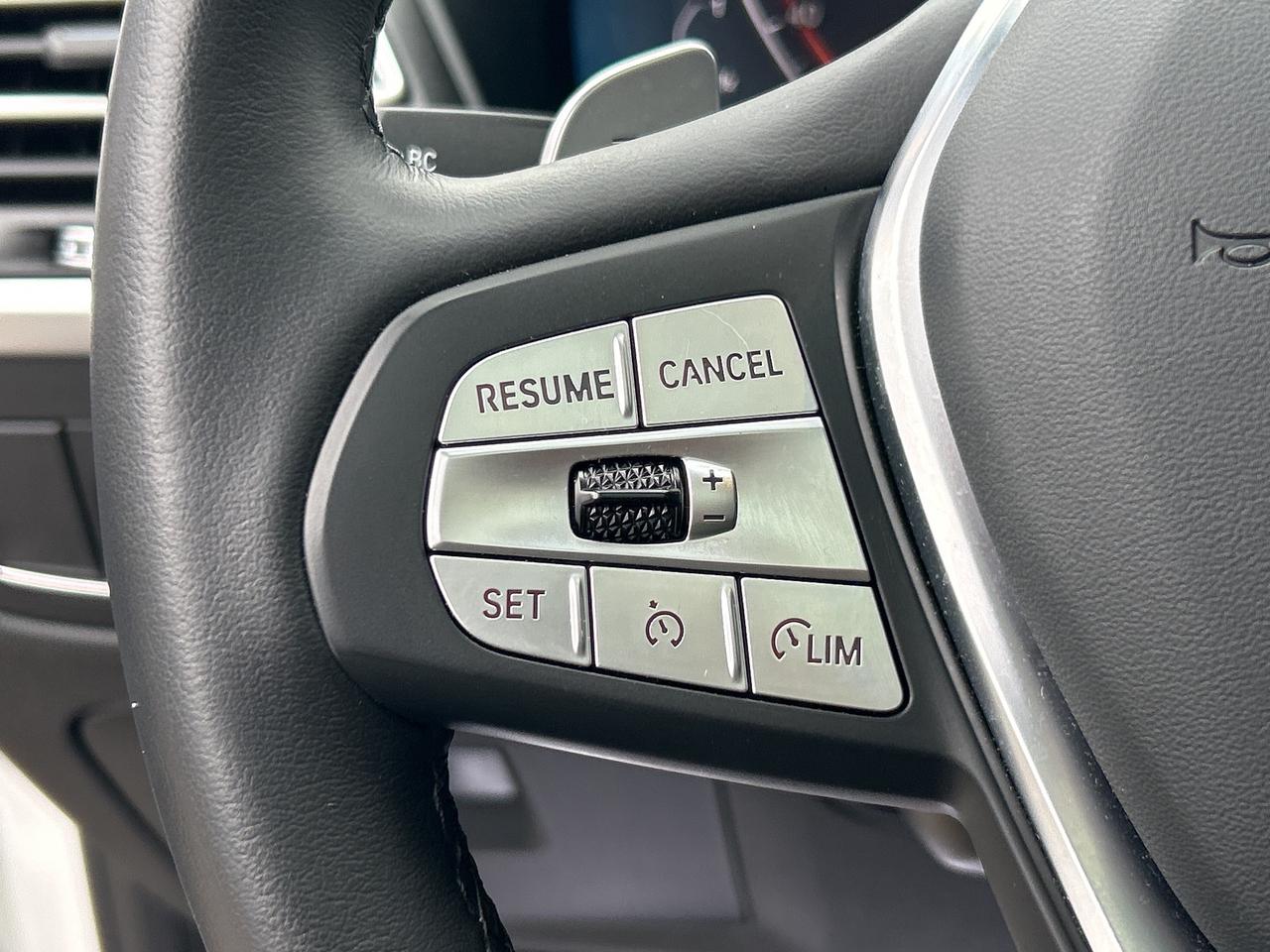 2025 BMW X4 HEADS UP DISPLAY, CARPLAY, PANOROOF,AMBIENT LIGHTS Photo