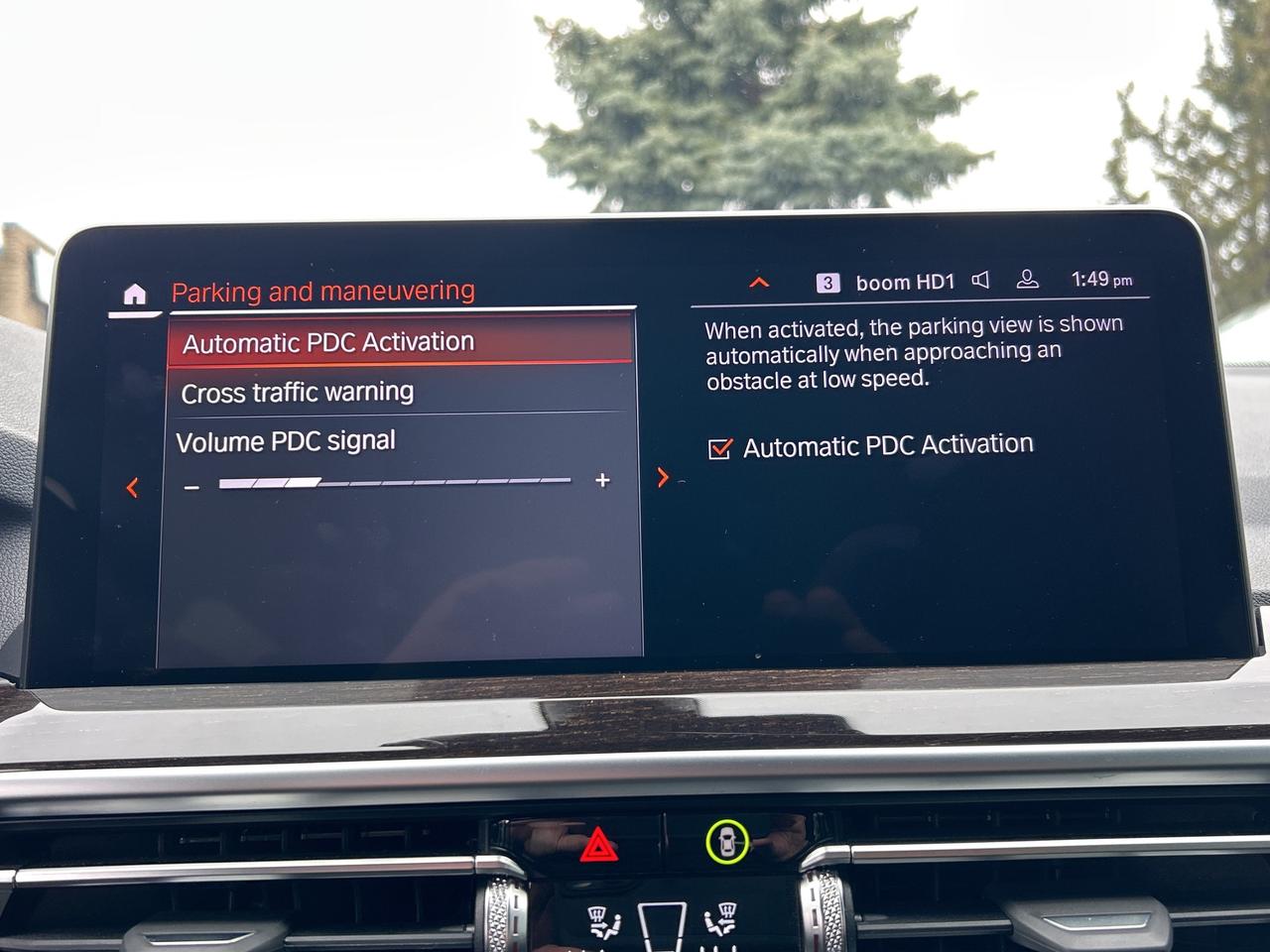 2025 BMW X4 HEADS UP DISPLAY, CARPLAY, PANOROOF,AMBIENT LIGHTS Photo