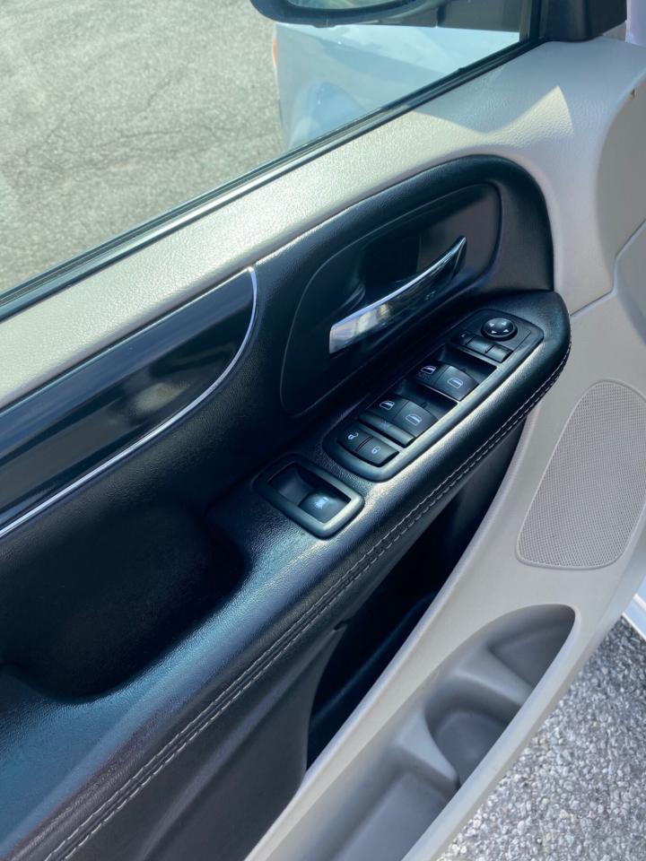 2016 Dodge Grand Caravan 4DR WGN SXT PREMIUM PLUS Photo