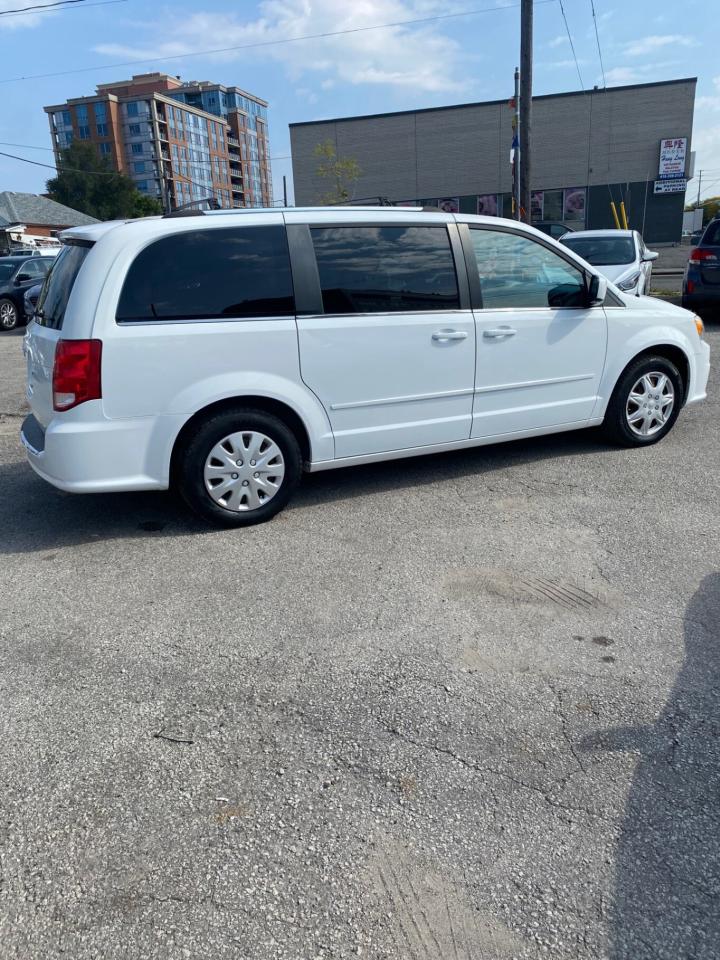 2016 Dodge Grand Caravan 4DR WGN SXT PREMIUM PLUS Photo3