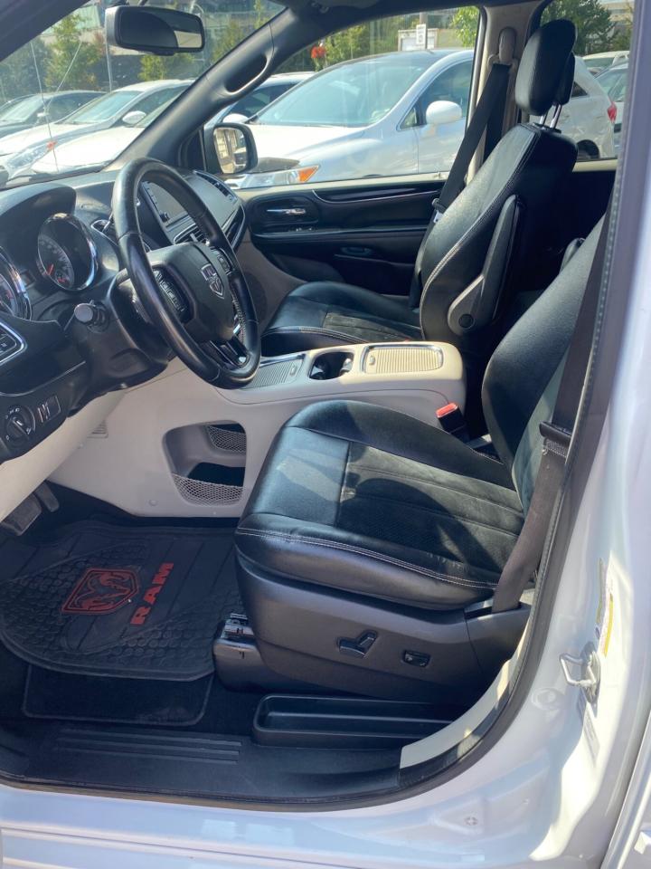 2016 Dodge Grand Caravan 4DR WGN SXT PREMIUM PLUS Photo