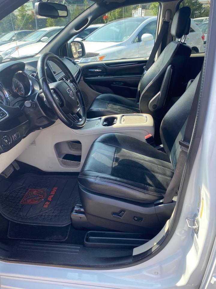 2016 Dodge Grand Caravan 4DR WGN SXT PREMIUM PLUS Photo