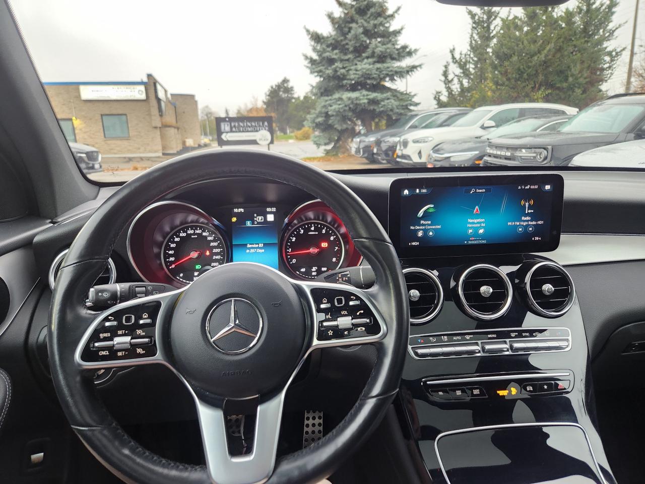 2022 Mercedes-Benz GLC GLC 300 4MATIC,PREMIUM PKG, NIGHT PKG,HEATED WHEEL Photo