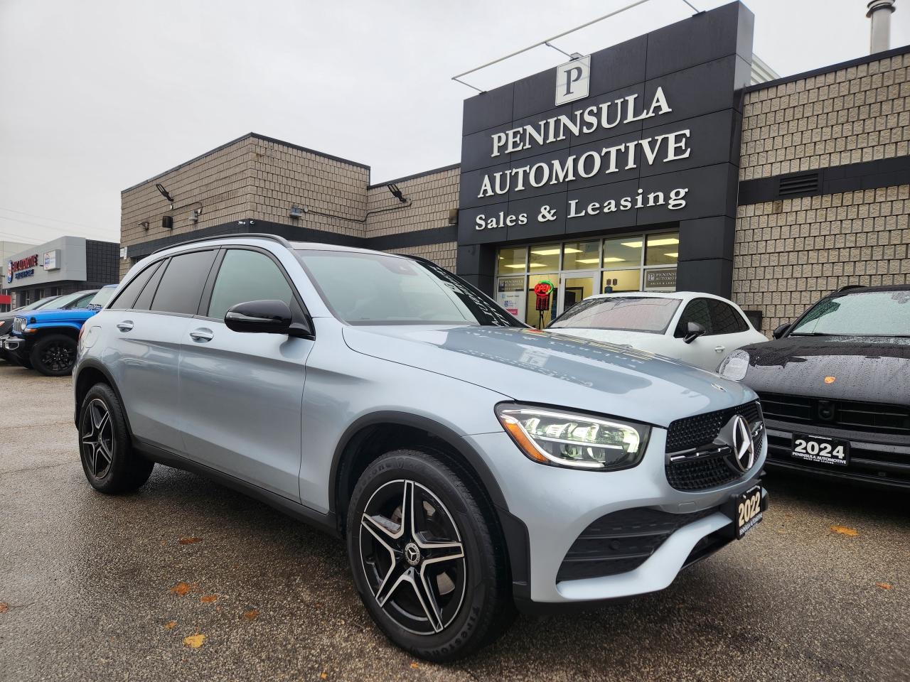 2022 Mercedes-Benz GLC GLC 300 4MATIC,PREMIUM PKG, NIGHT PKG,HEATED WHEEL Photo