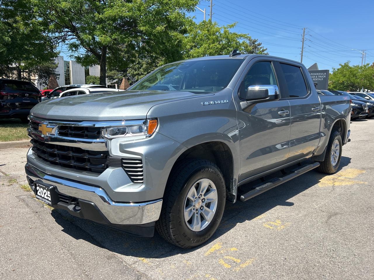 2025 Chevrolet Silverado 1500 5.3LV8, RUNNING BOARDS, SPRAY IN BEDLINER! CARPLAY Photo