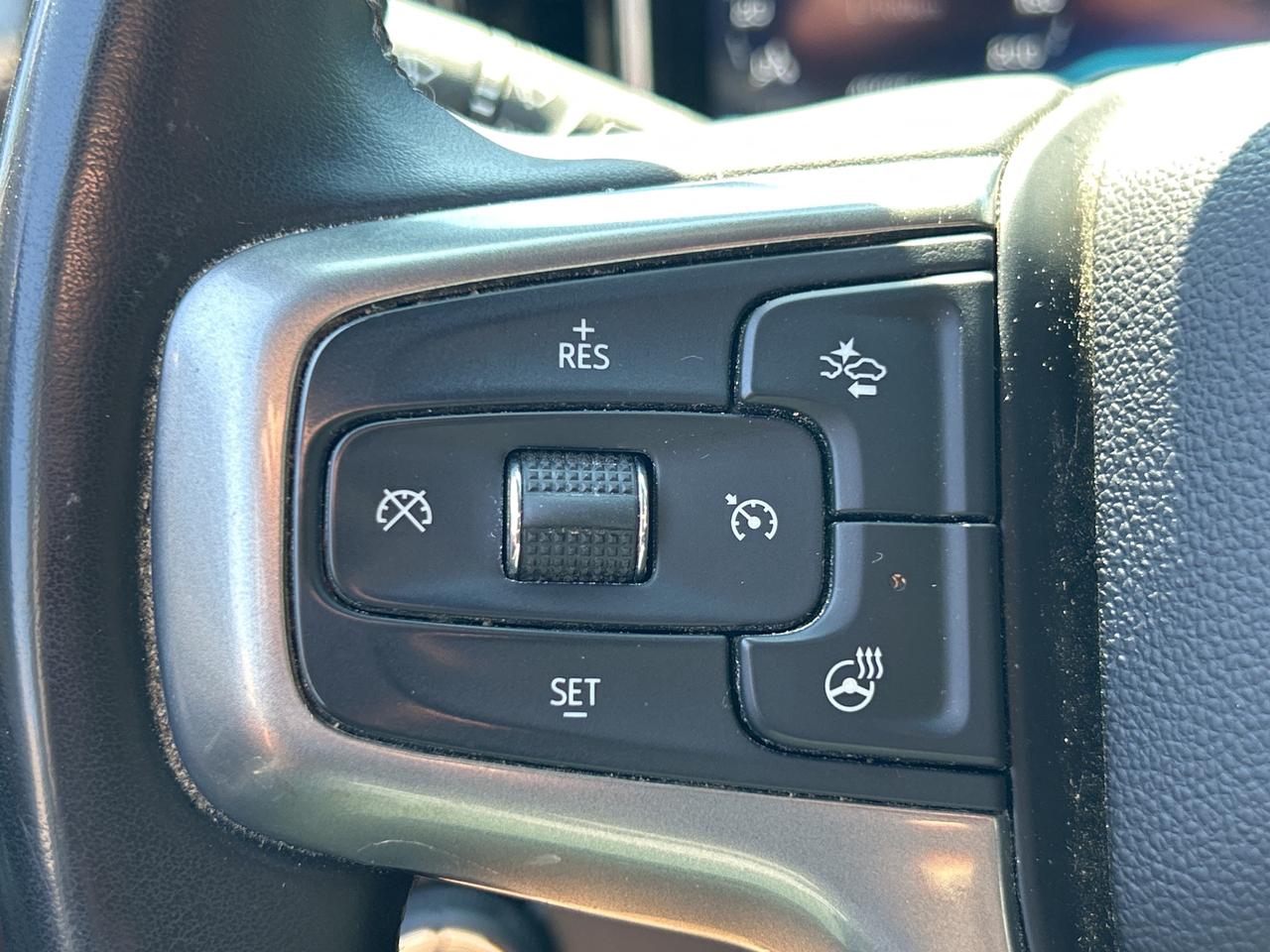 2025 Chevrolet Silverado 1500 5.3LV8, RUNNING BOARDS, SPRAY IN BEDLINER! CARPLAY Photo