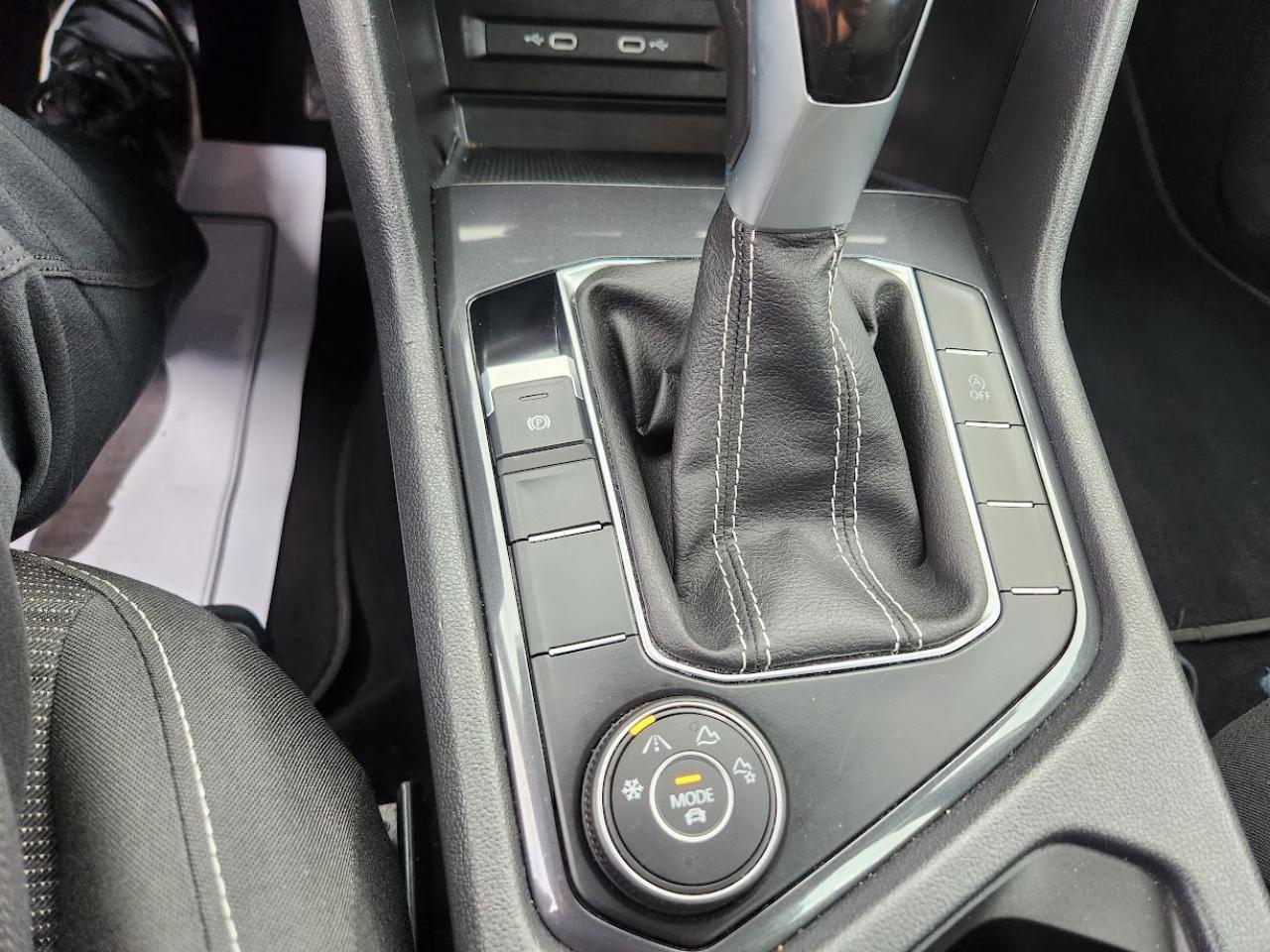 2024 Volkswagen Tiguan AWD,CARPLAY, BLIND SPOT, ANDROID AUTO, Photo