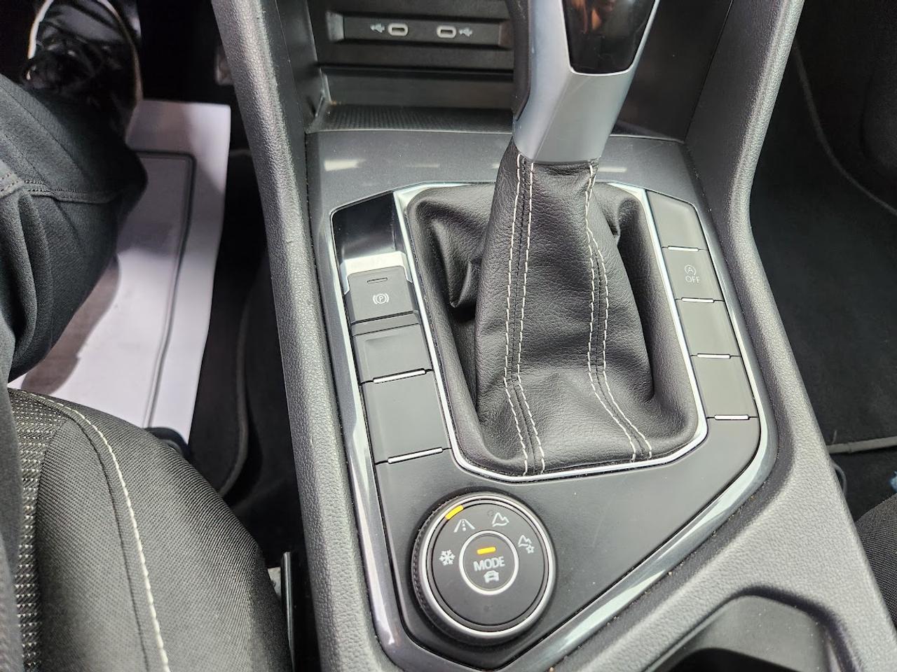 2024 Volkswagen Tiguan AWD,CARPLAY, BLIND SPOT, ANDROID AUTO, Photo