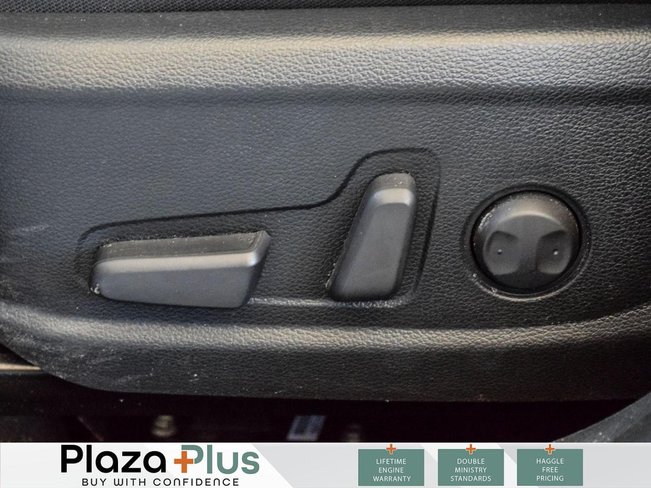 2025 Kia Seltos SX LEATHER SEATS LANE ASSIST / Photo