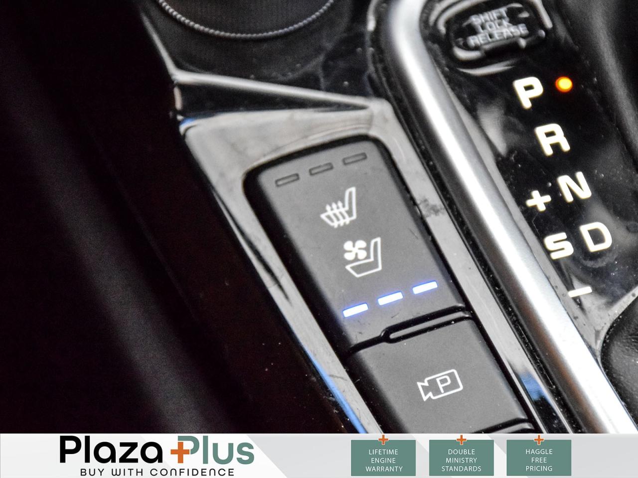 2025 Kia Seltos SX LEATHER SEATS LANE ASSIST / Photo