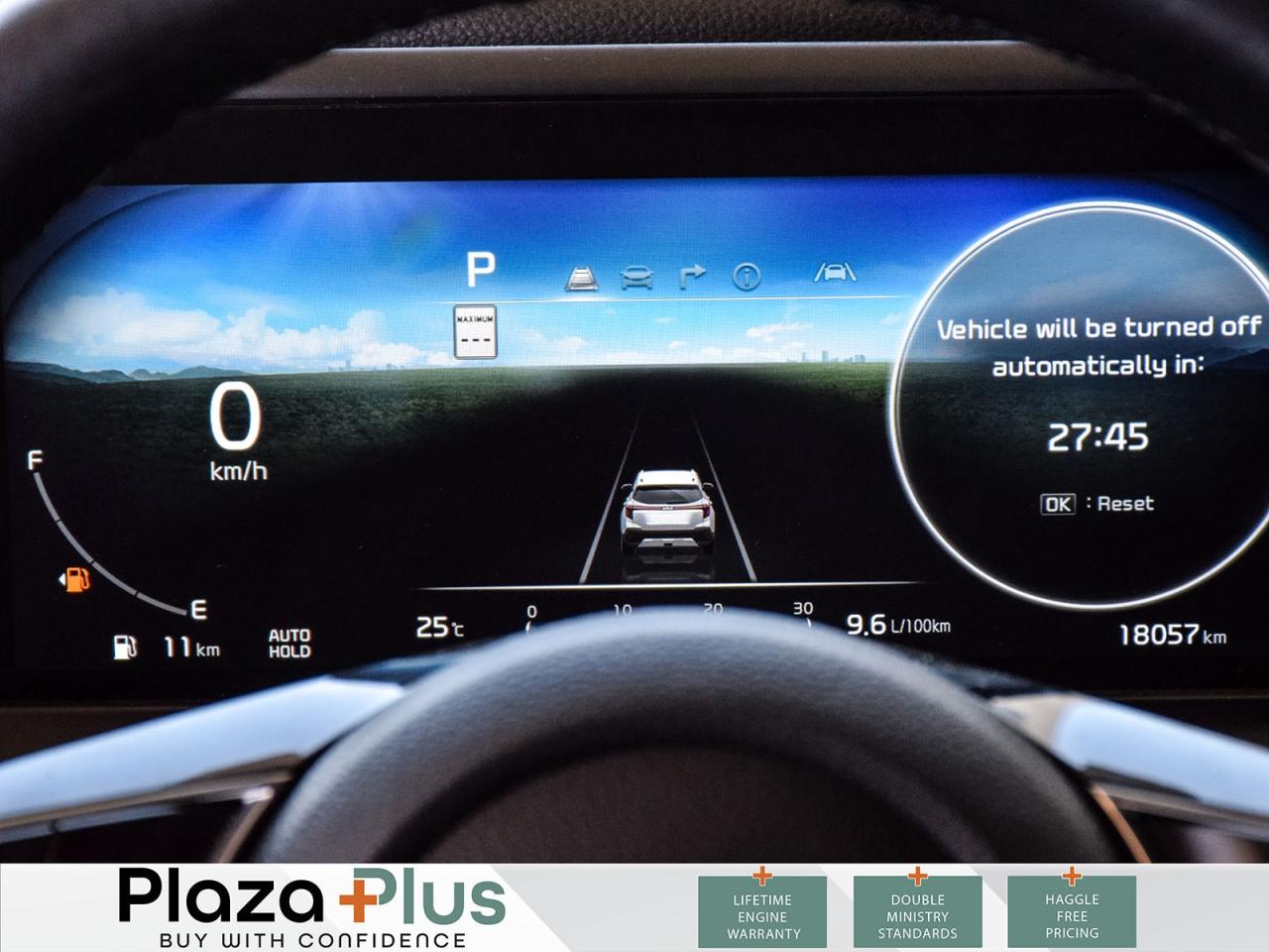 2025 Kia Seltos SX LEATHER SEATS LANE ASSIST / Photo