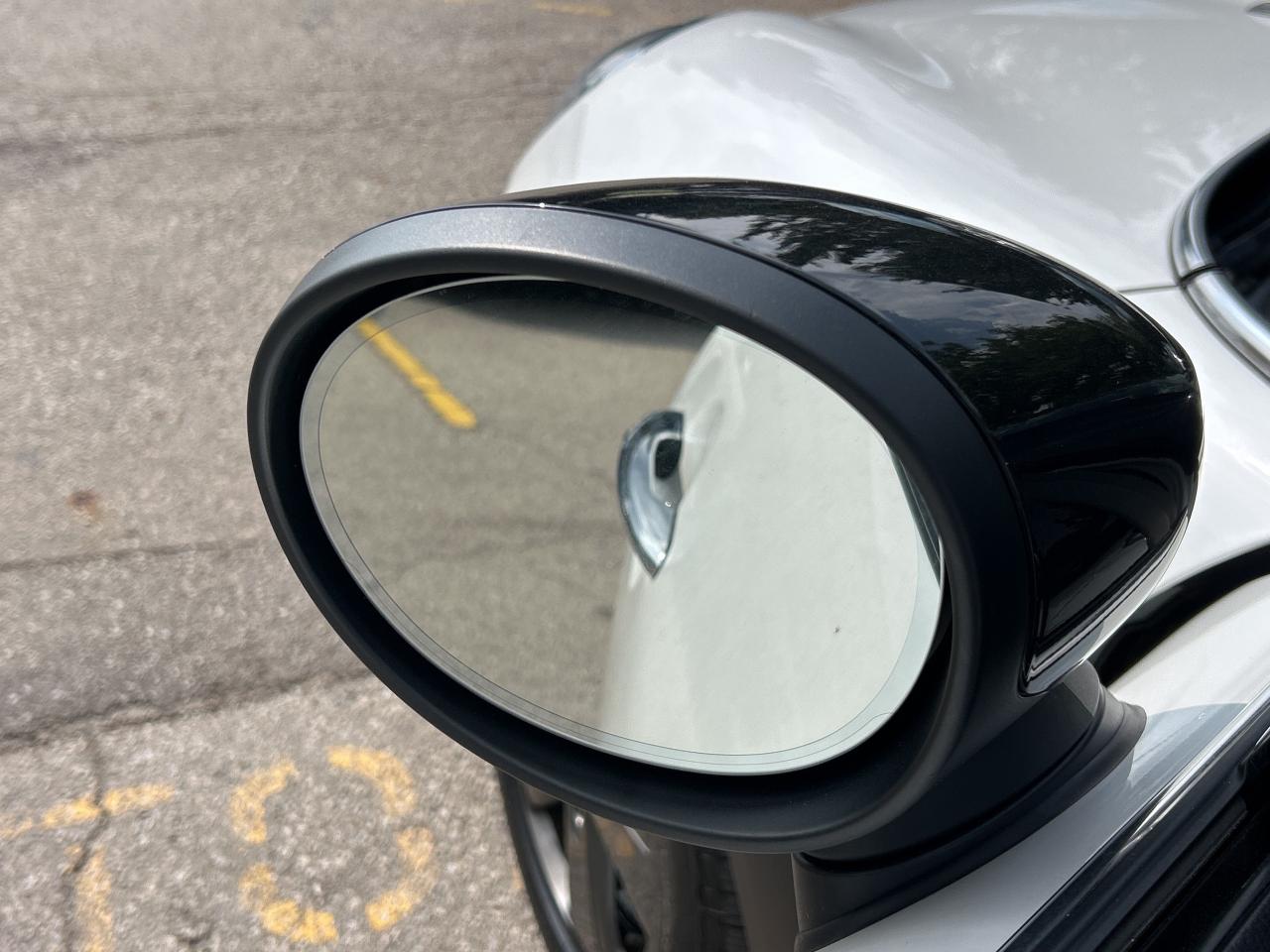 2024 MINI 5 Door S, PREMIER LINE 2.0, NAVI, PANOROOF, CARPLAY Photo