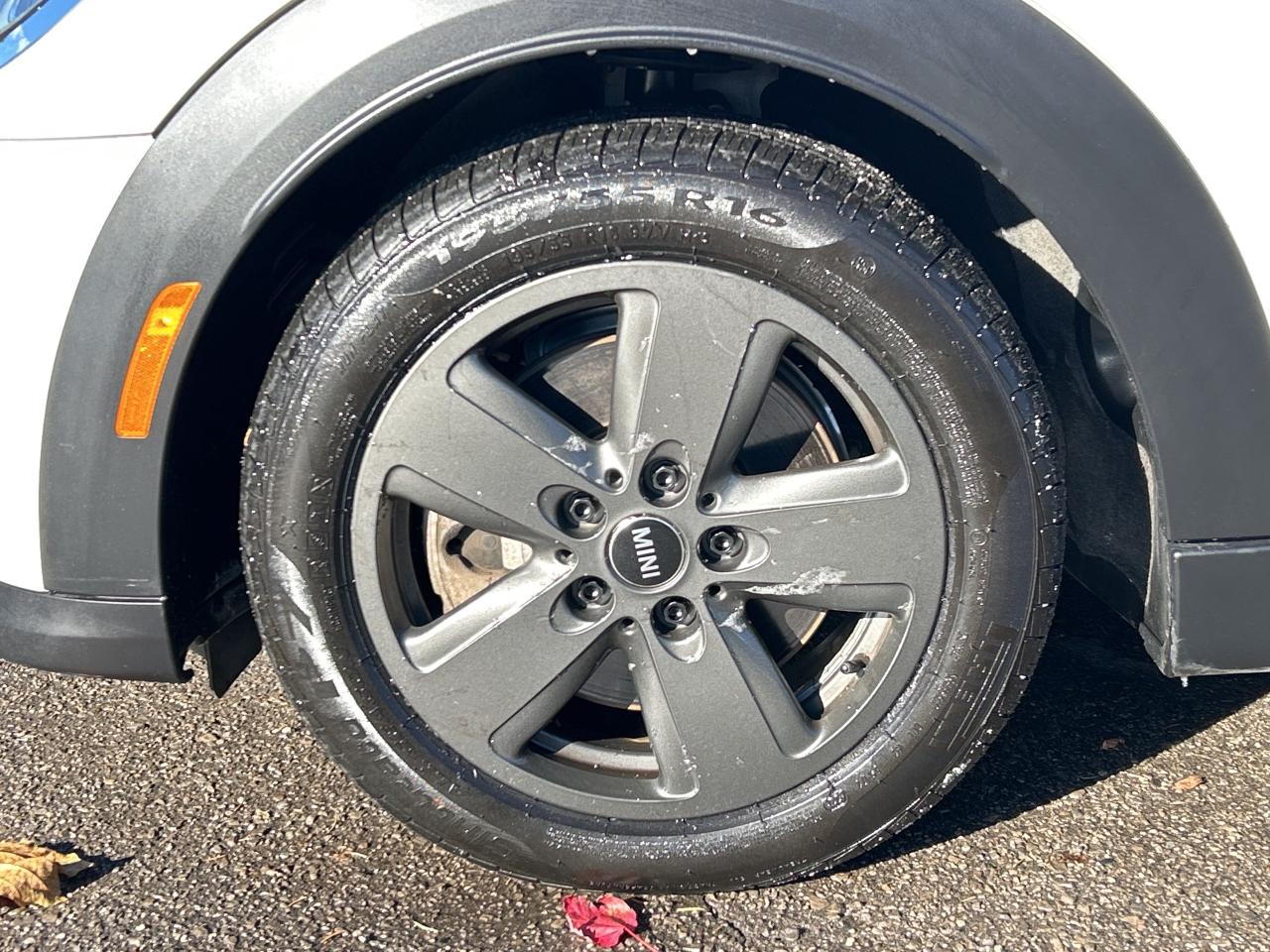 2024 MINI 5 Door S, PREMIER LINE 2.0, NAVI, PANOROOF, CARPLAY Photo