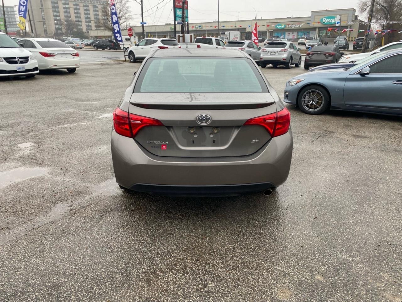 2018 Toyota Corolla CE Photo