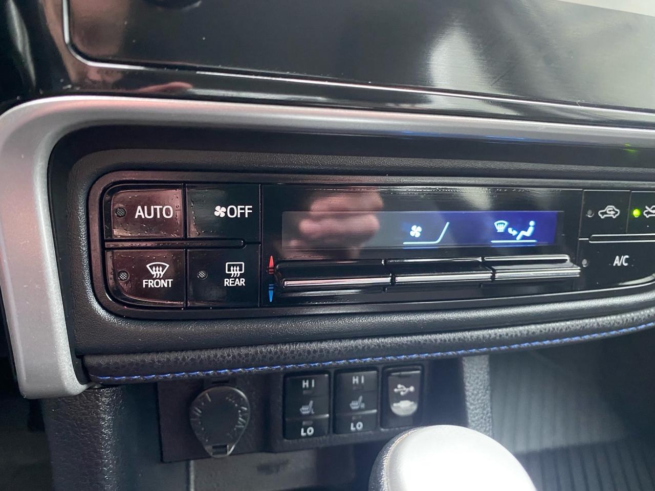 2018 Toyota Corolla CE Photo