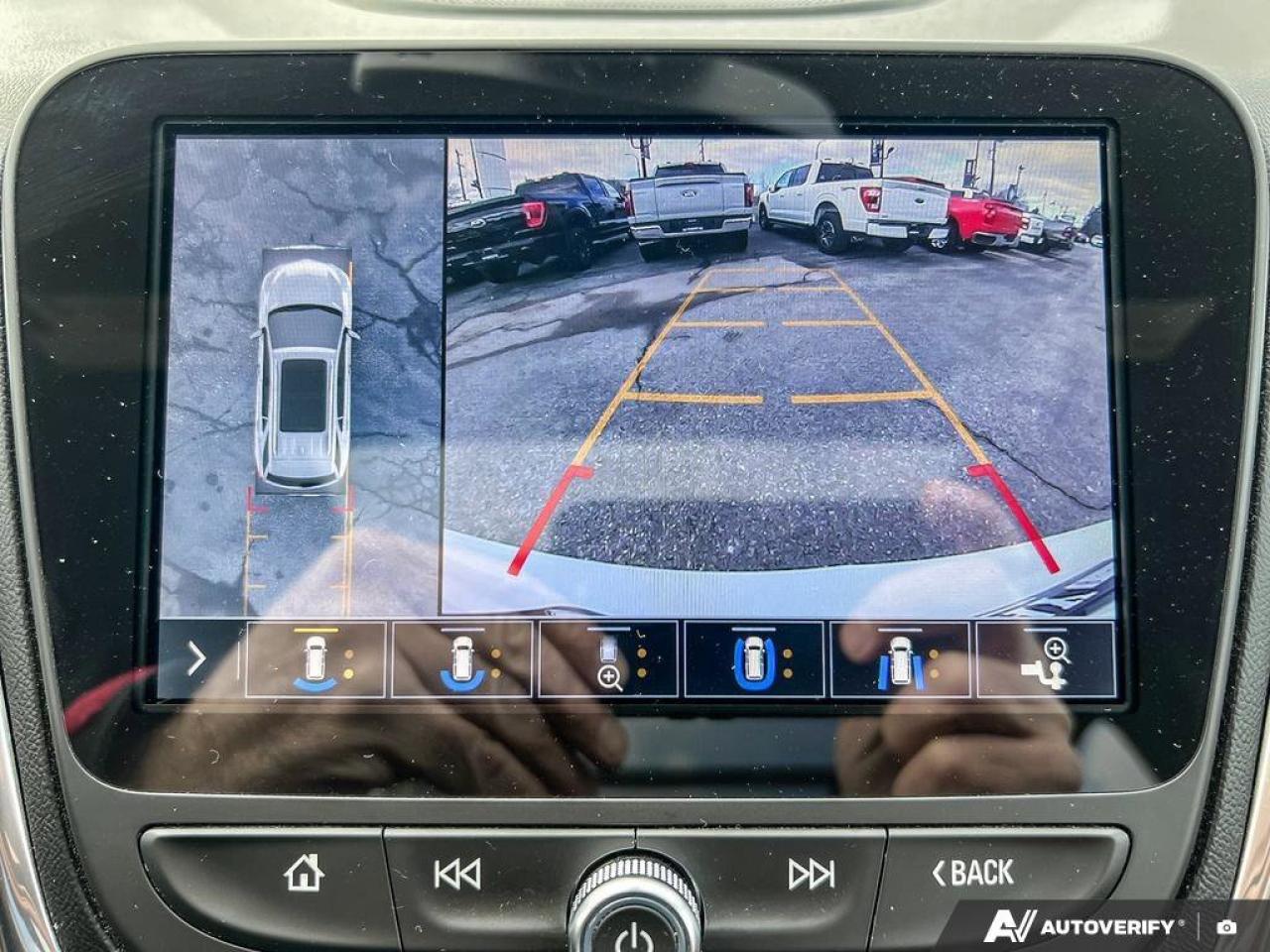 2019 Chevrolet Equinox LEATHER   MOONROOF   AWD Photo