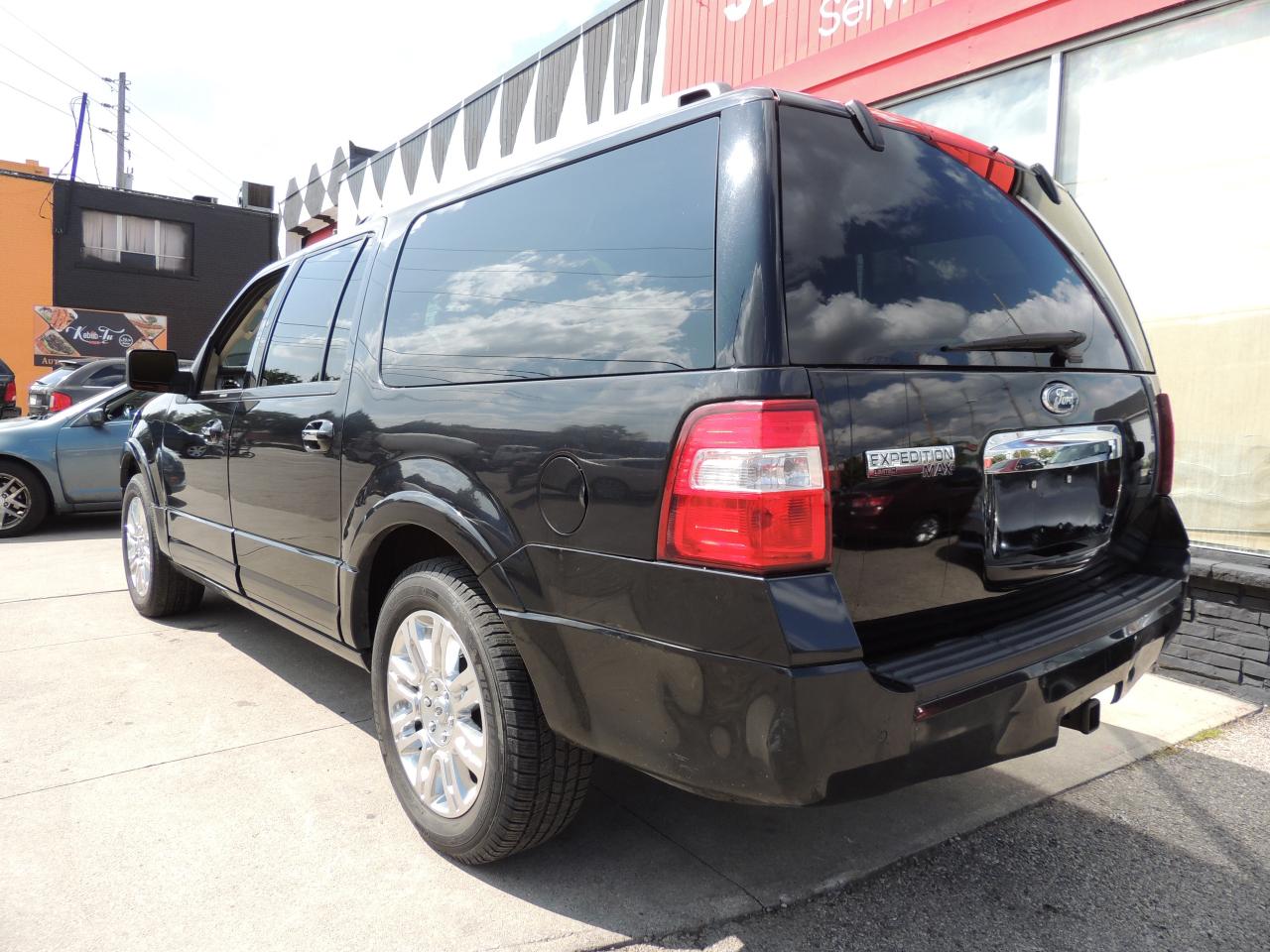 2011 Ford Expedition Max  Photo