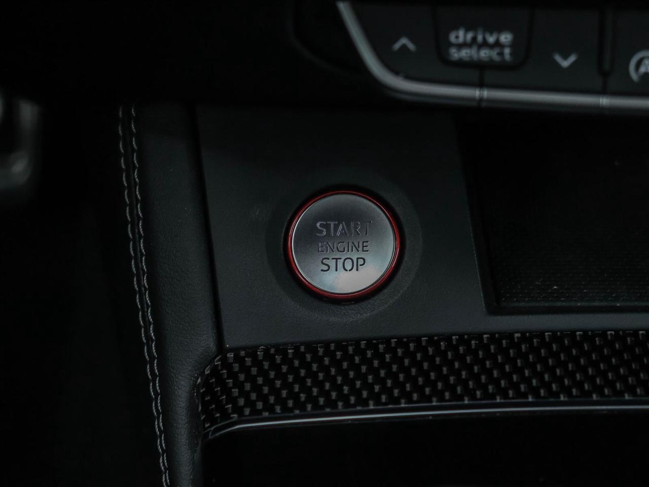 2022 Audi SQ5 Sportback 3.0T Technik quattro 8sp Tiptronic Photo