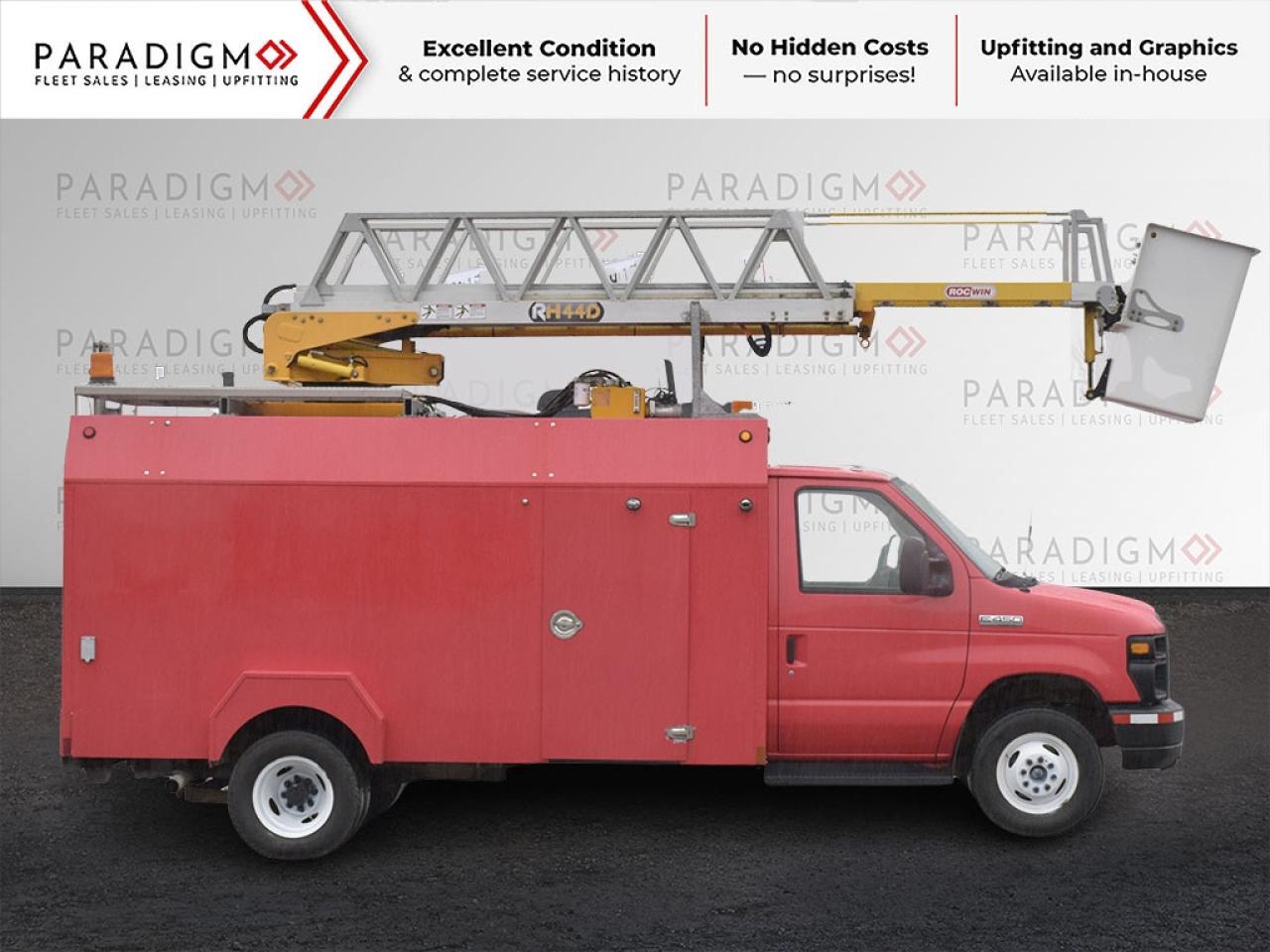 2015 Ford E-450 BUCKET TRUCK Photo