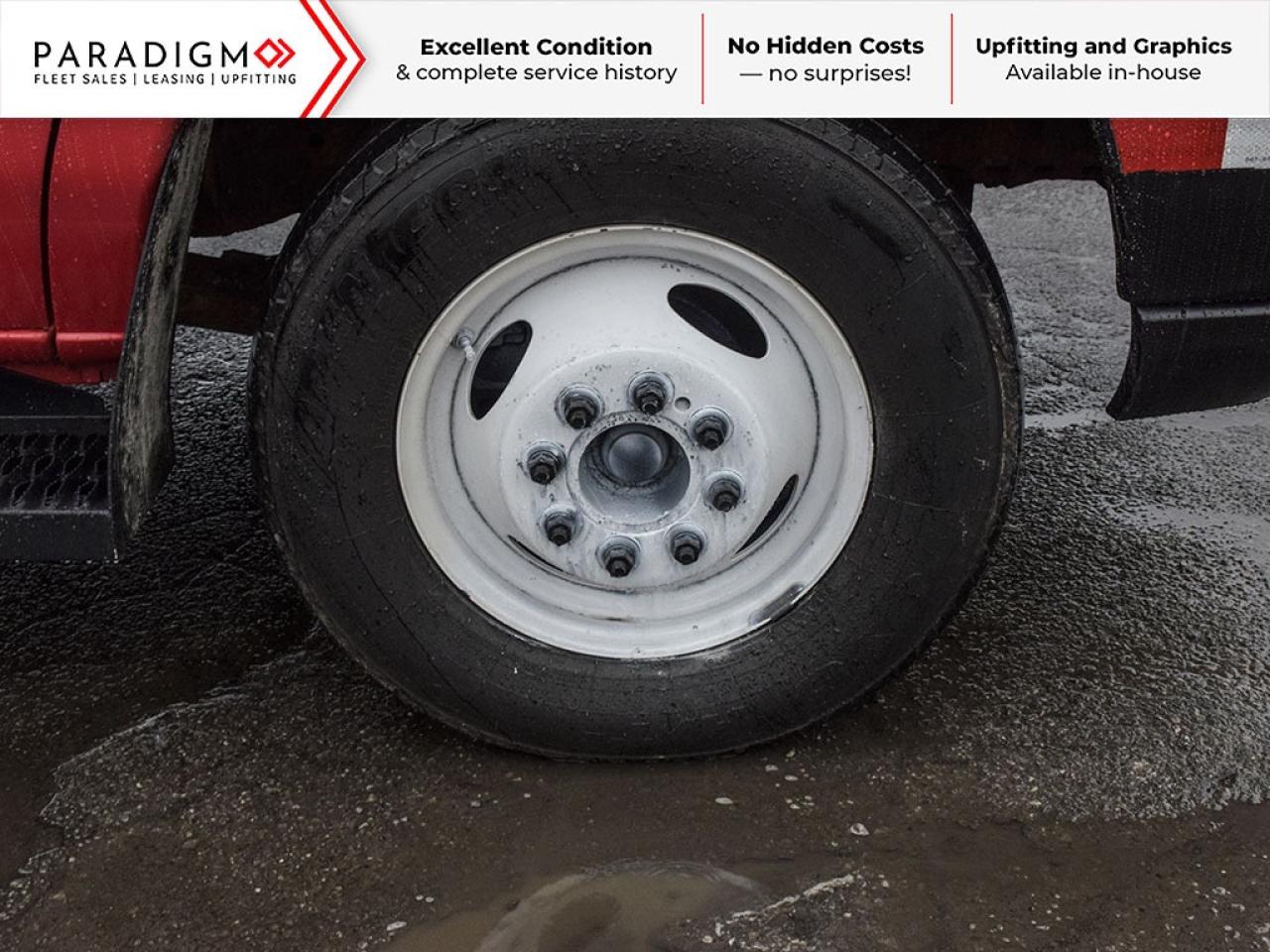 2015 Ford E-450 BUCKET TRUCK Photo