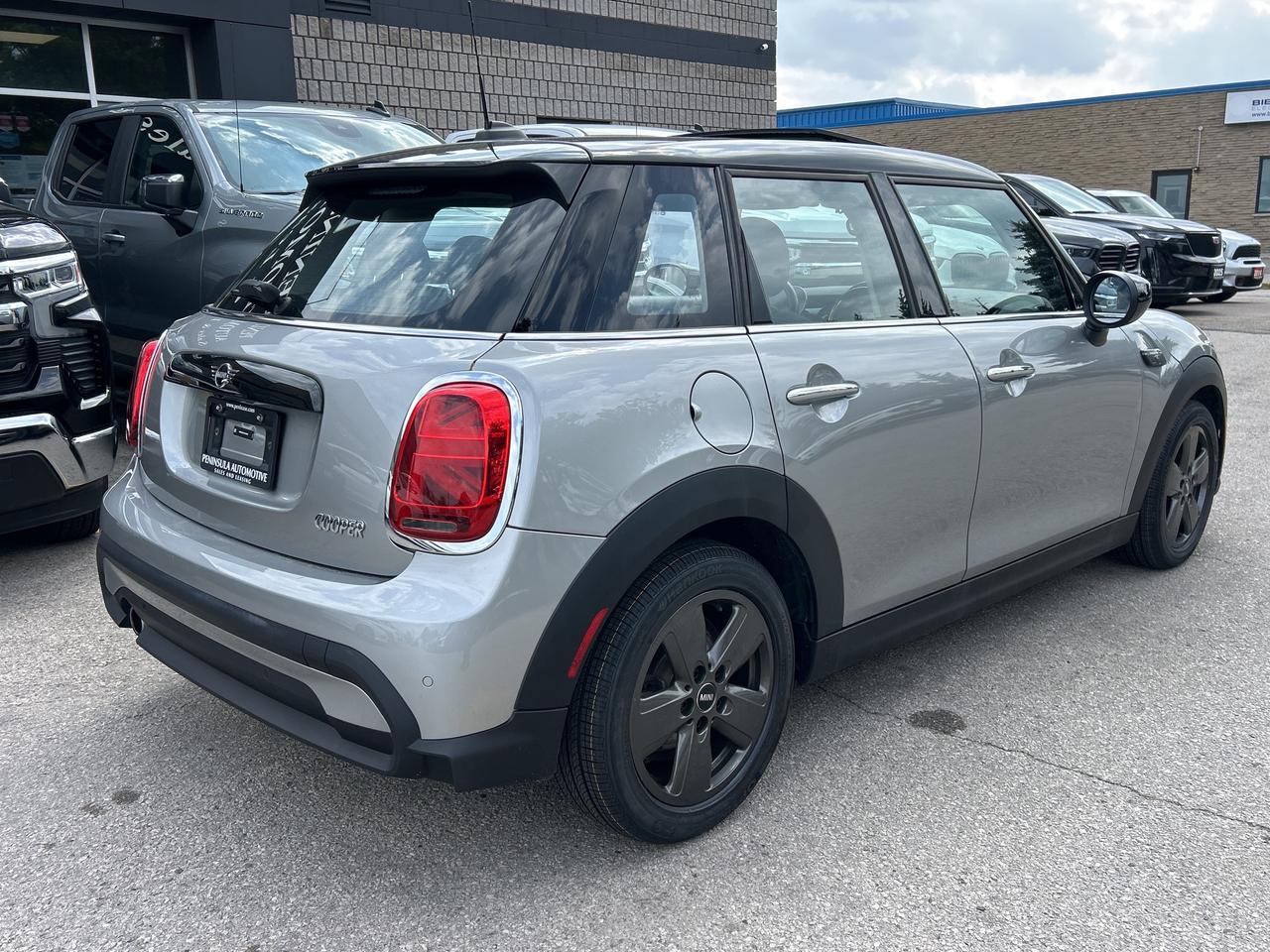 2024 MINI 5 Door PREMIER LINE 2.0, NAVI, CARPLAY, PANO ROOF, Photo
