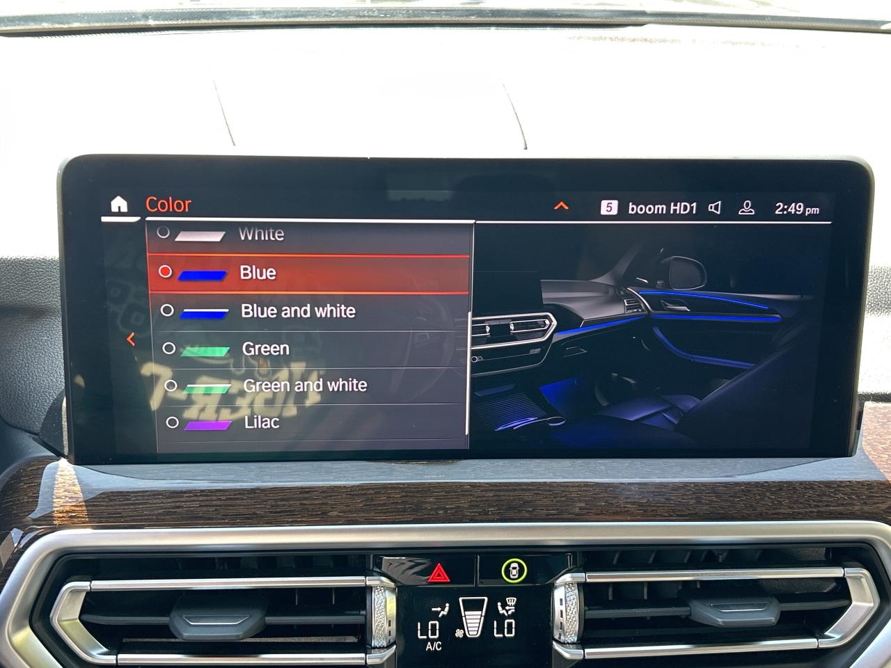 2024 BMW X3 AMBIENT LIGHT,PANOROOF, CARPLAY,NAVI,NEW TIRES Photo