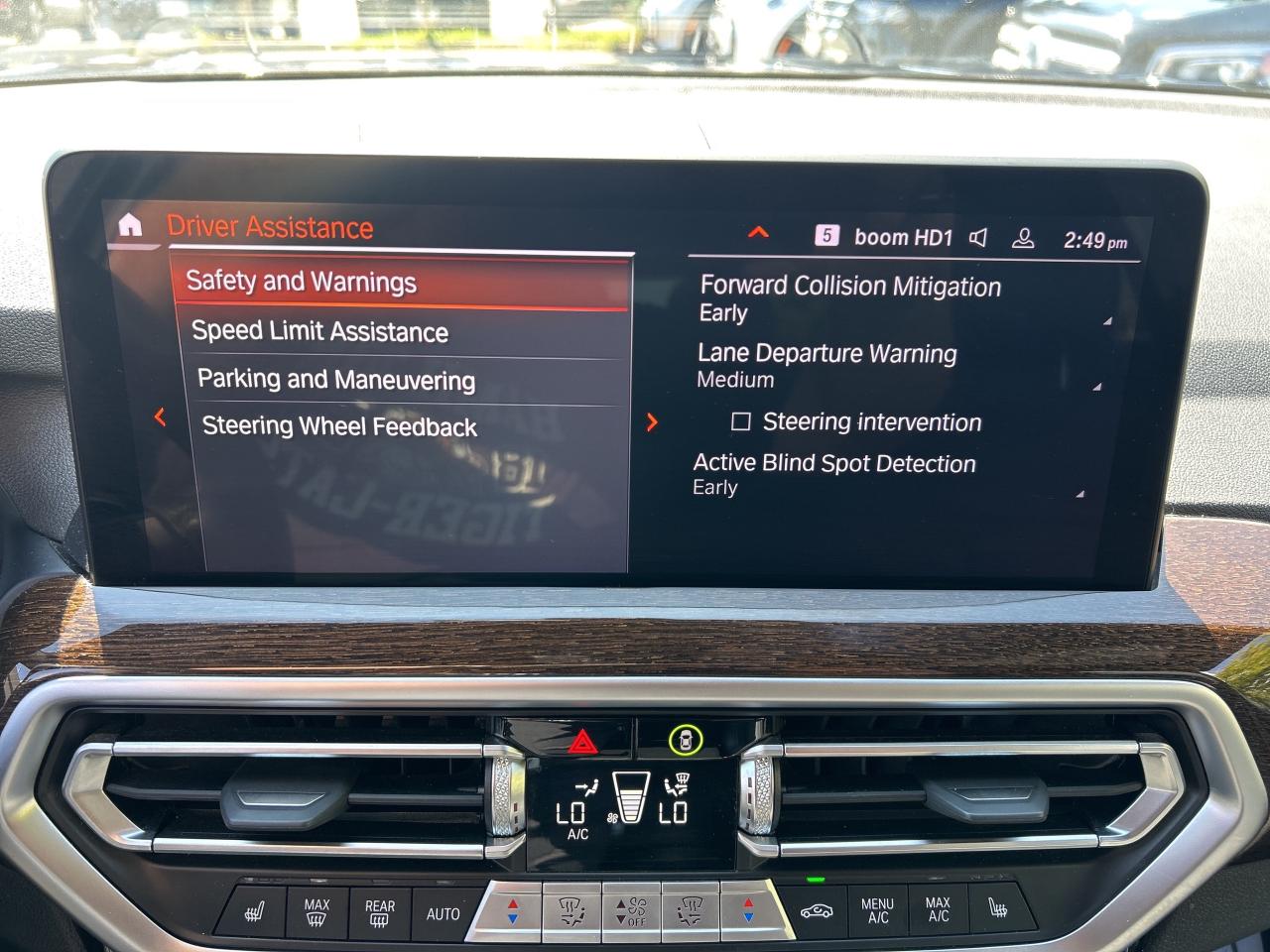 2024 BMW X3 AMBIENT LIGHT,PANOROOF, CARPLAY,NAVI,NEW TIRES Photo
