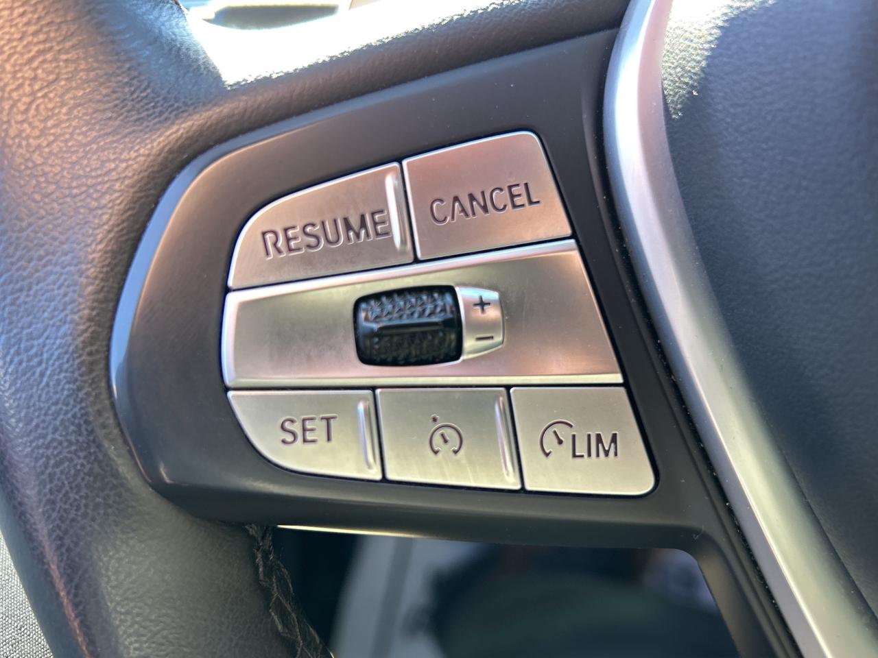 2024 BMW X3 AMBIENT LIGHT,PANOROOF, CARPLAY,NAVI,NEW TIRES Photo