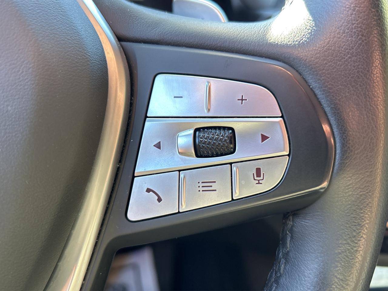 2024 BMW X3 AMBIENT LIGHT,PANOROOF, CARPLAY,NAVI,NEW TIRES Photo