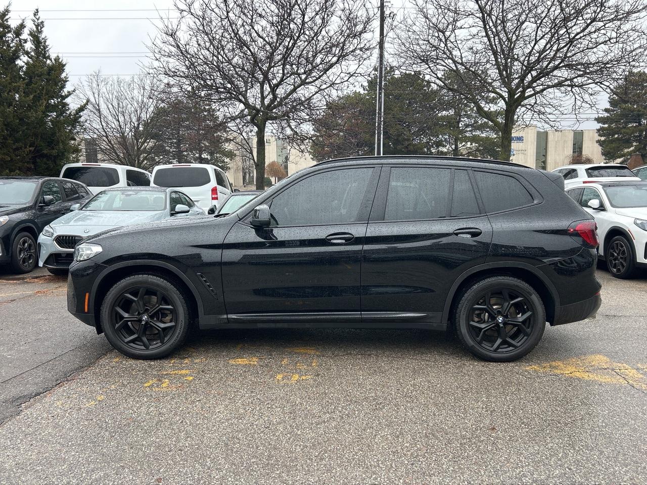2024 BMW X3 AMBIENT LIGHT,PANOROOF, CARPLAY,NAVI,NEW TIRES Photo