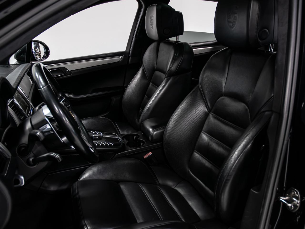 2016 Porsche Macan AWD TURBO BLIND SPOTS NAVI BOSE SOUND SYSTEM Photo