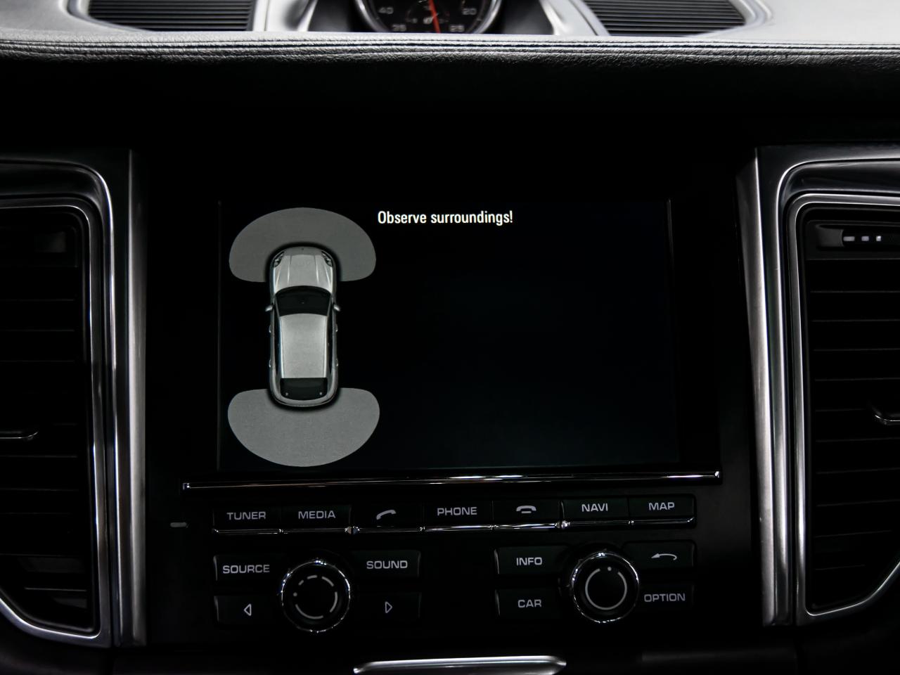 2016 Porsche Macan AWD TURBO BLIND SPOTS NAVI BOSE SOUND SYSTEM Photo