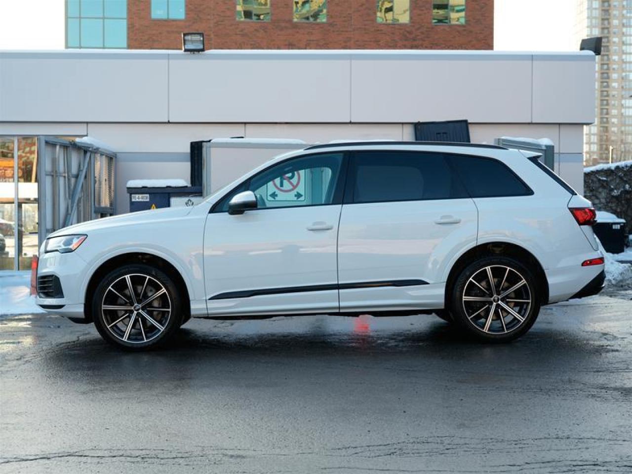 2022 Audi Q7 45 2.0T Komfort quattro 8sp Tiptronic Photo